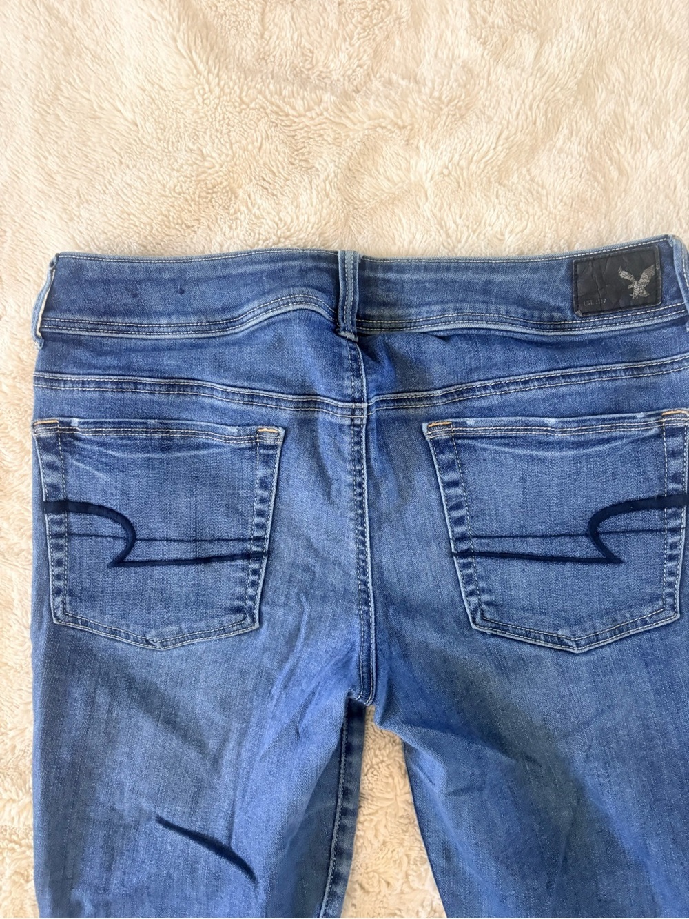 American Eagle Mid‑Rise Bootcut Jeans – Size 12 Short | Y2K Revival | - Picture 12 of 13